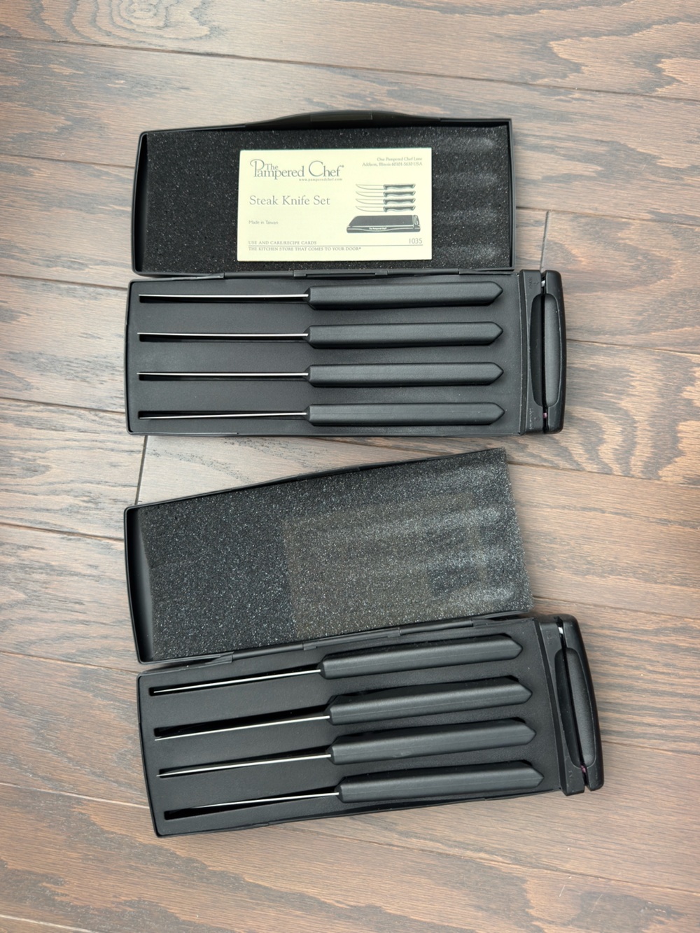 Pampered Chef Steak Knife Set of 8 Knives and 2 Cases with built in Sharpener